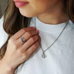 Floral Horseshoe Charm -Fashion Accessories FloralHorseShoe col IGC