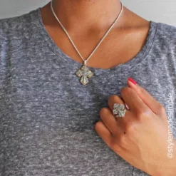 La Vida Nueva Cross Pendant -Fashion Accessories LaVidaNueva col IGC