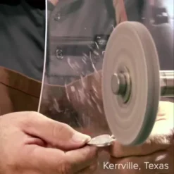 Sculpted Heart And Tulips Layered Gemstone Pendant -Fashion Accessories SculptedHeart Tulips col VID